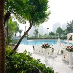 Harbour Plaza Resort City