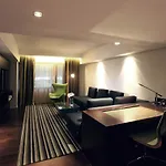 The Mira Hong Kong