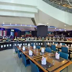 Harbour Plaza Resort City