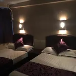 Kowloon Youth Village Tsim Sha Tsui 九龙青年公寓
