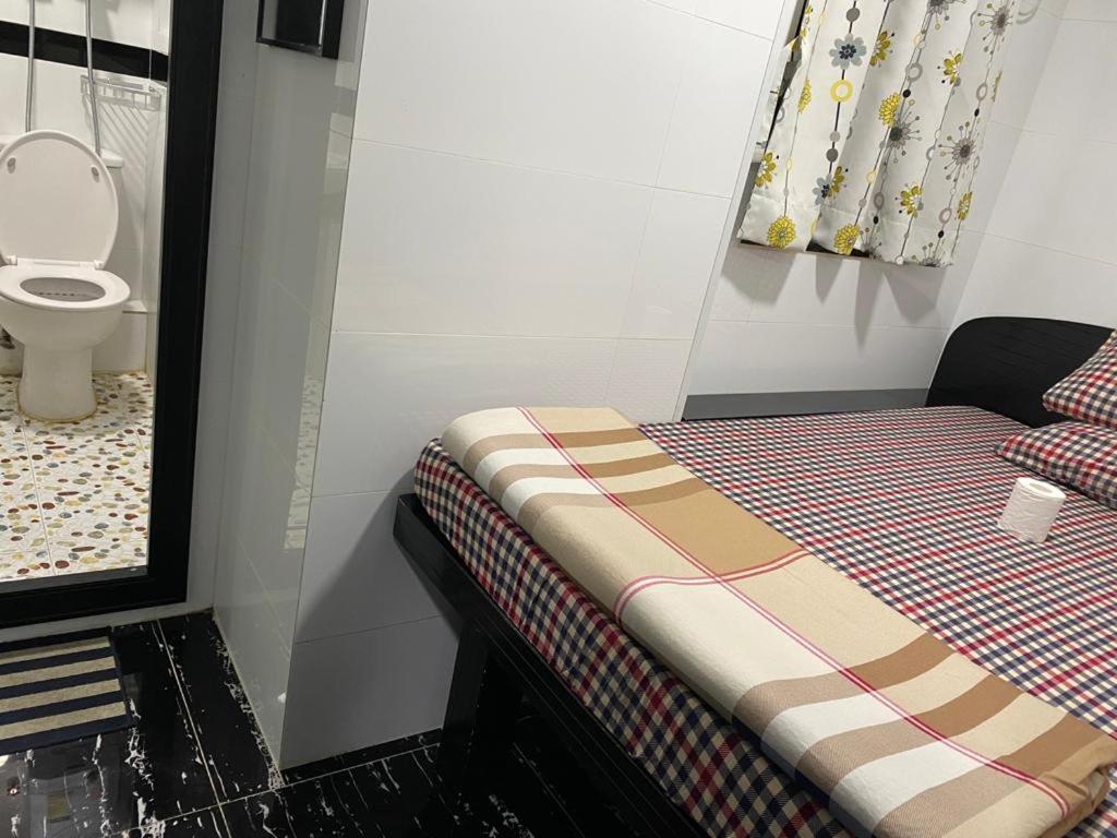 Day And Night Block D 10th Floor Guest house