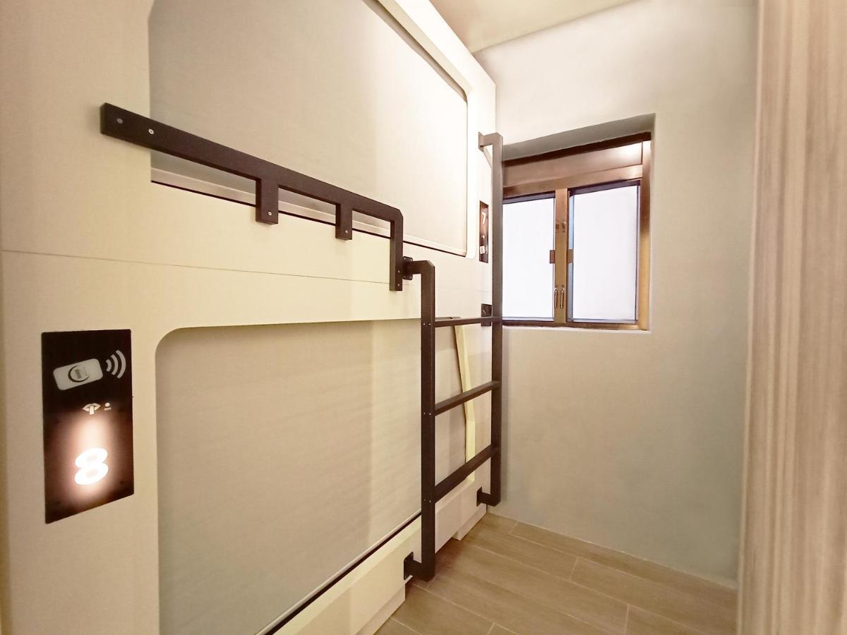 The Nap Mong Kok Capsule hotel