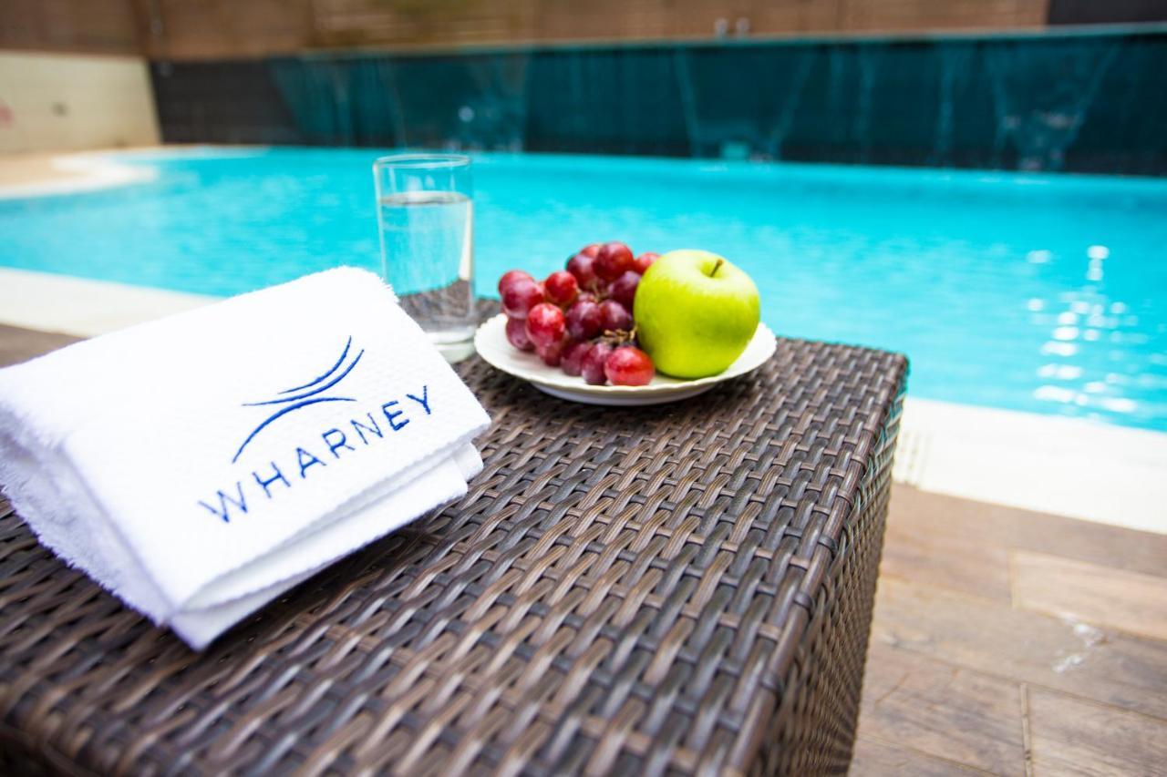 Wharney Hotel 4*