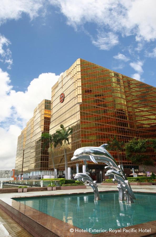 Hotel The Royal Pacific & Towers