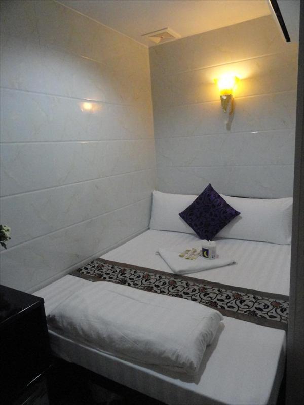 Guest house Day And Night Block D 10th Floor