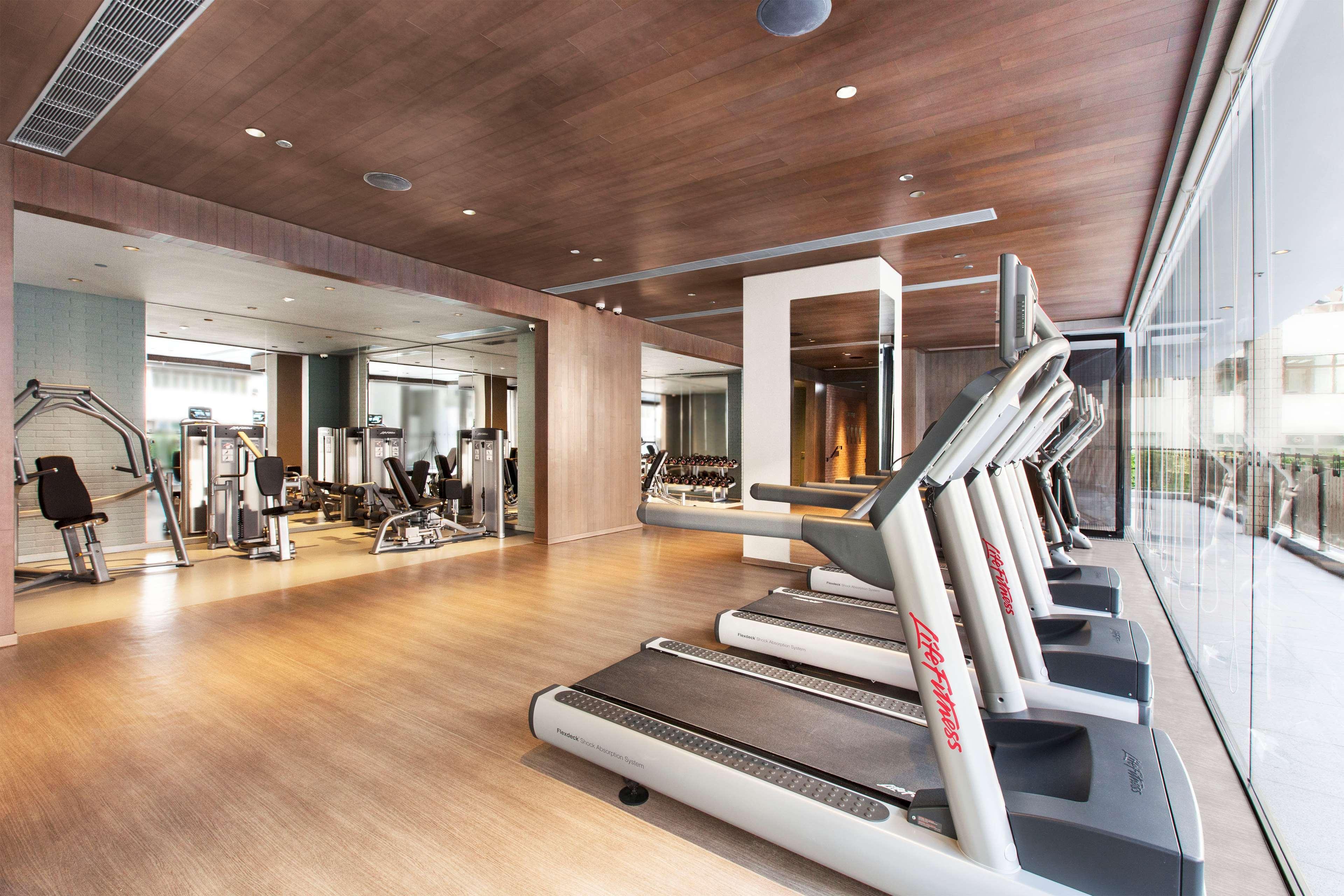 Hotel Pentahotel Hong Kong, Kowloon 4*