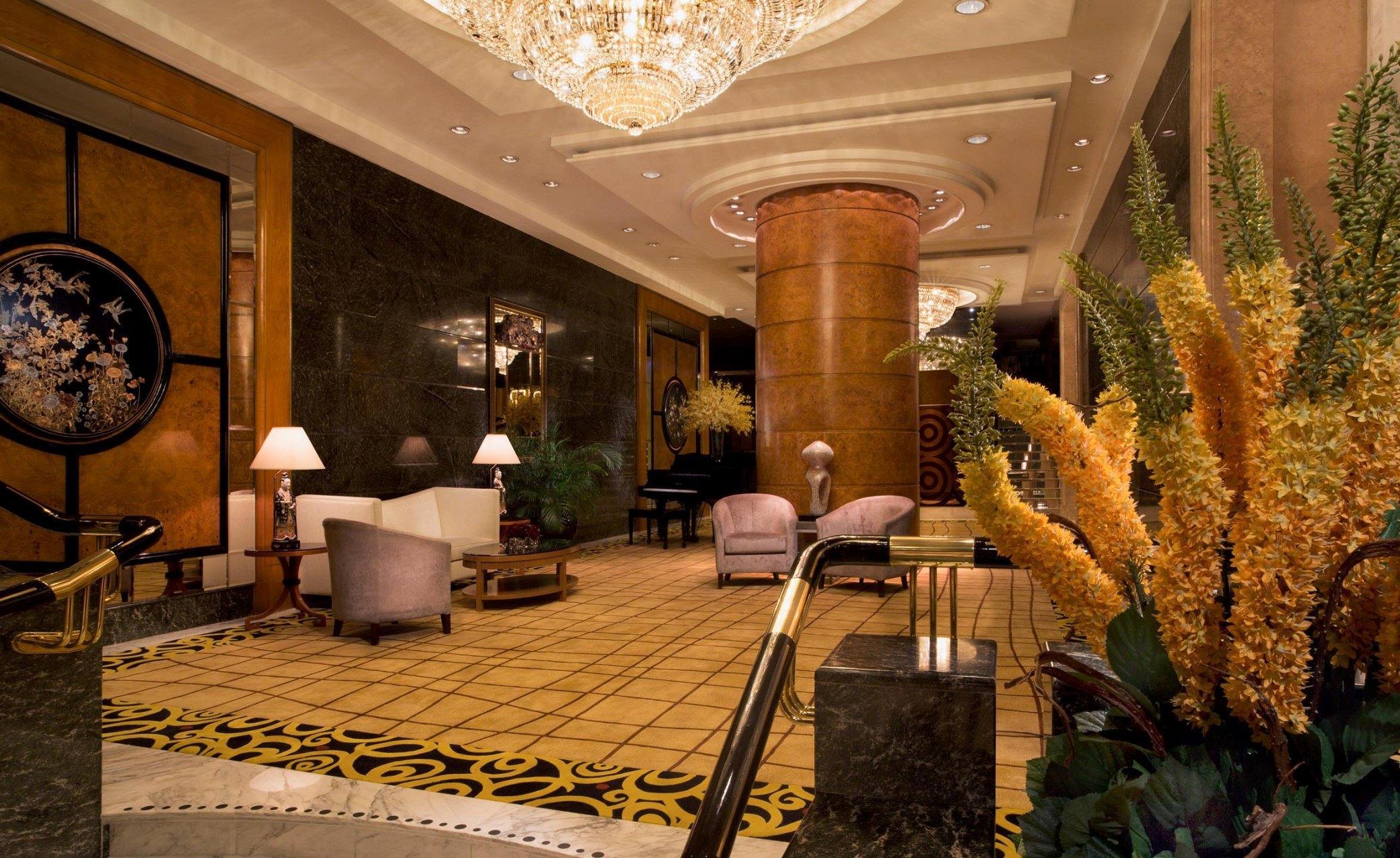Hotel The Royal Pacific & Towers 4*