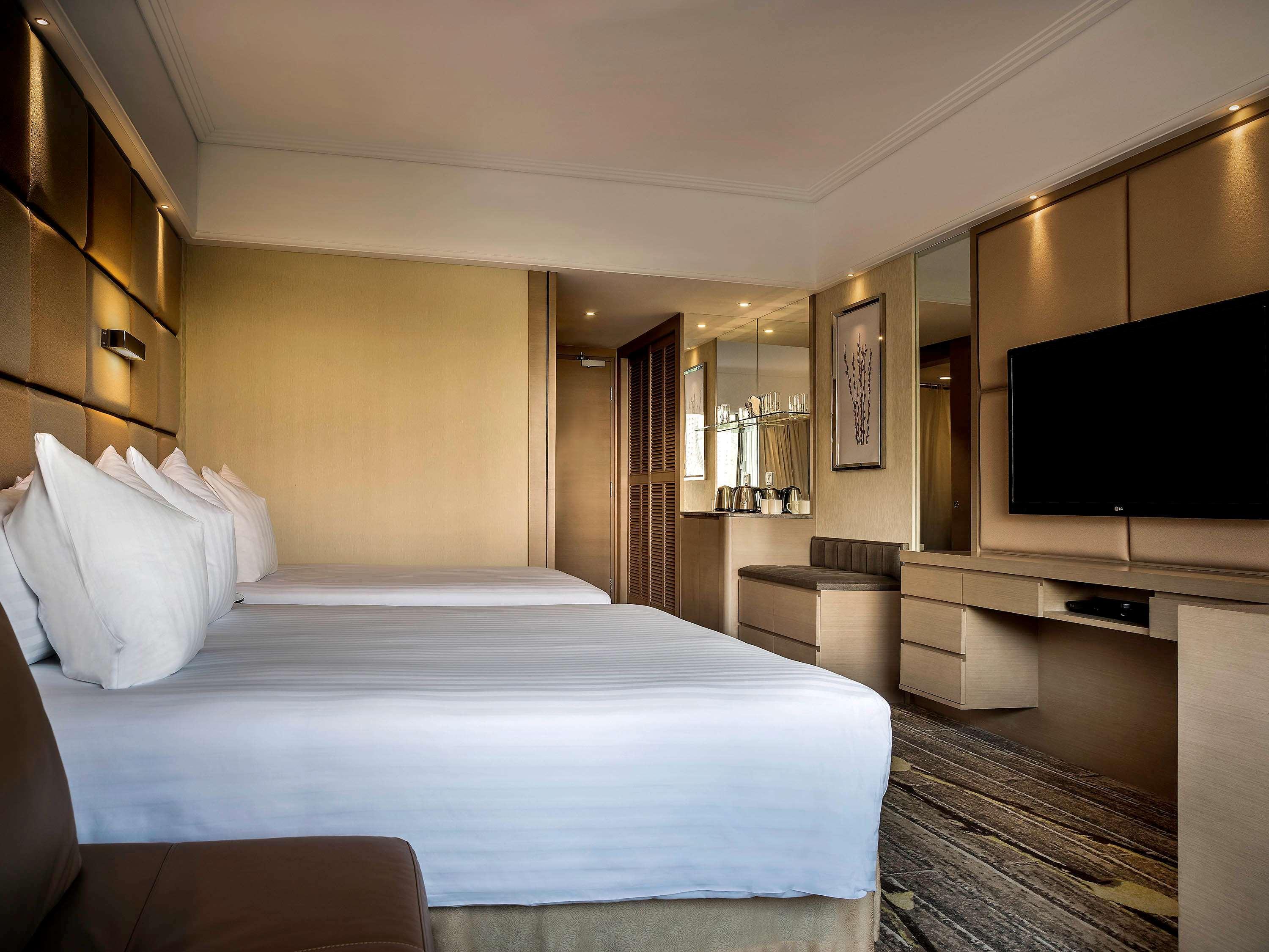 The Park Lane Hong Kong, Autograph Collection