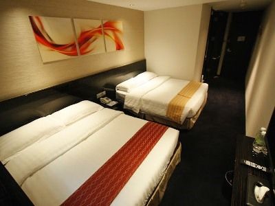 Hotel Noble Park 3*