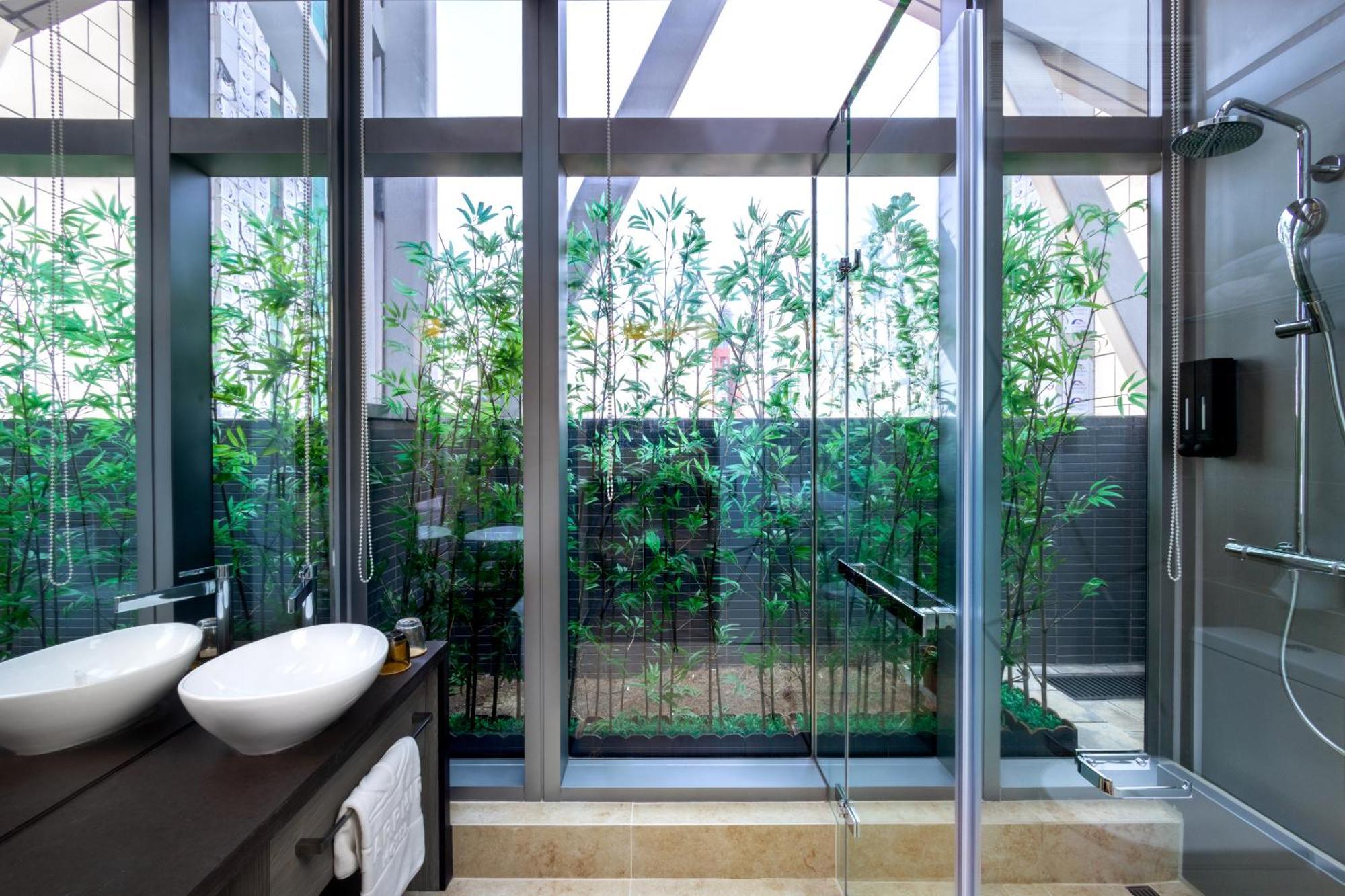Starphire 4* Hong Kong