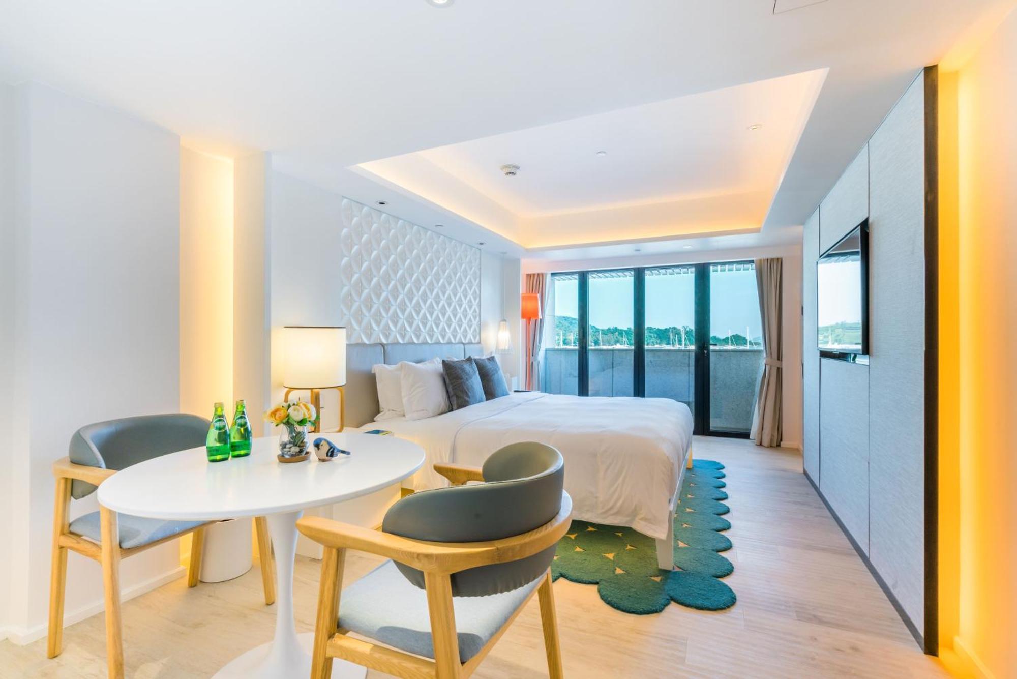 Hotel The Pier 4*