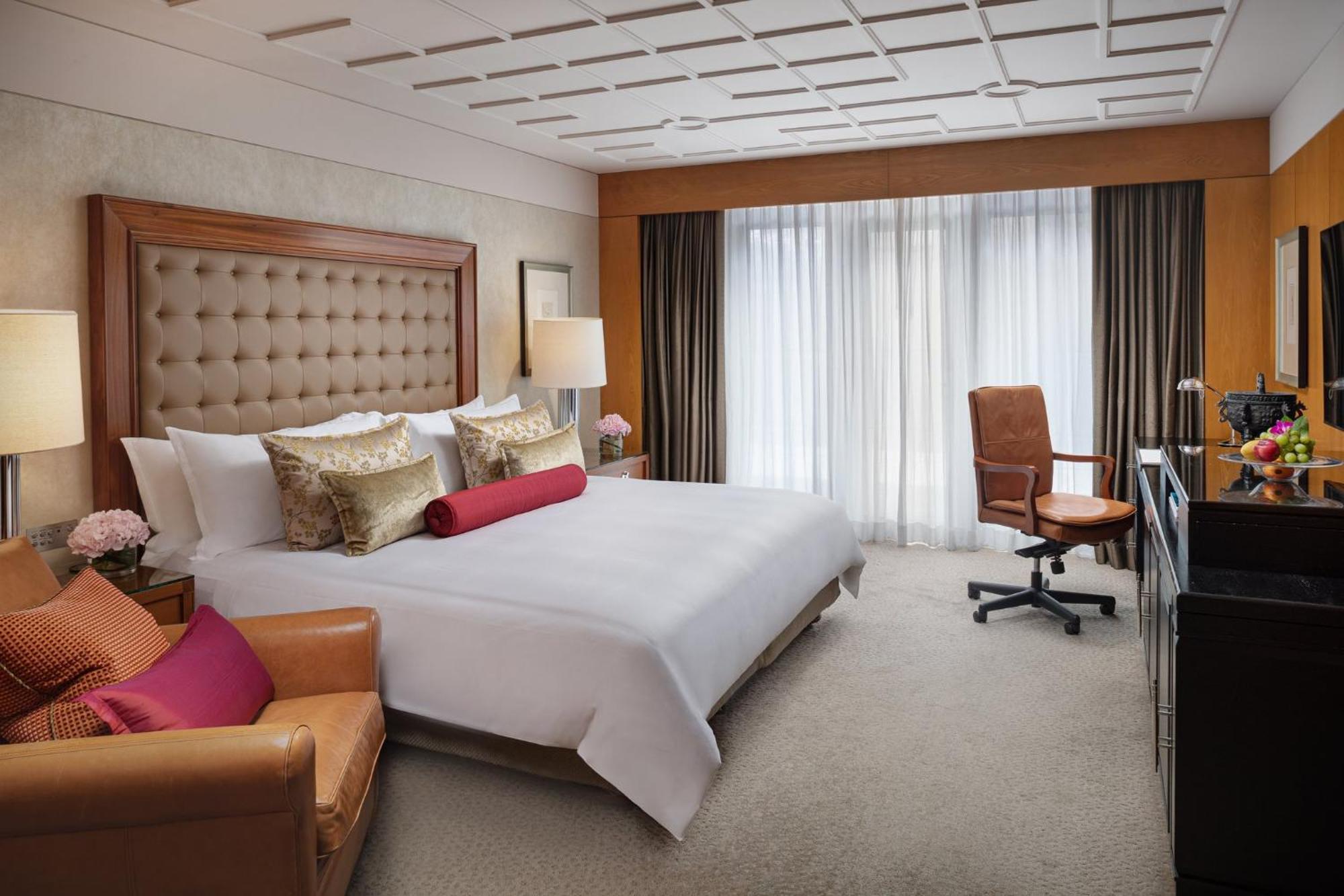 Mandarin Oriental, Khách sạn 5*