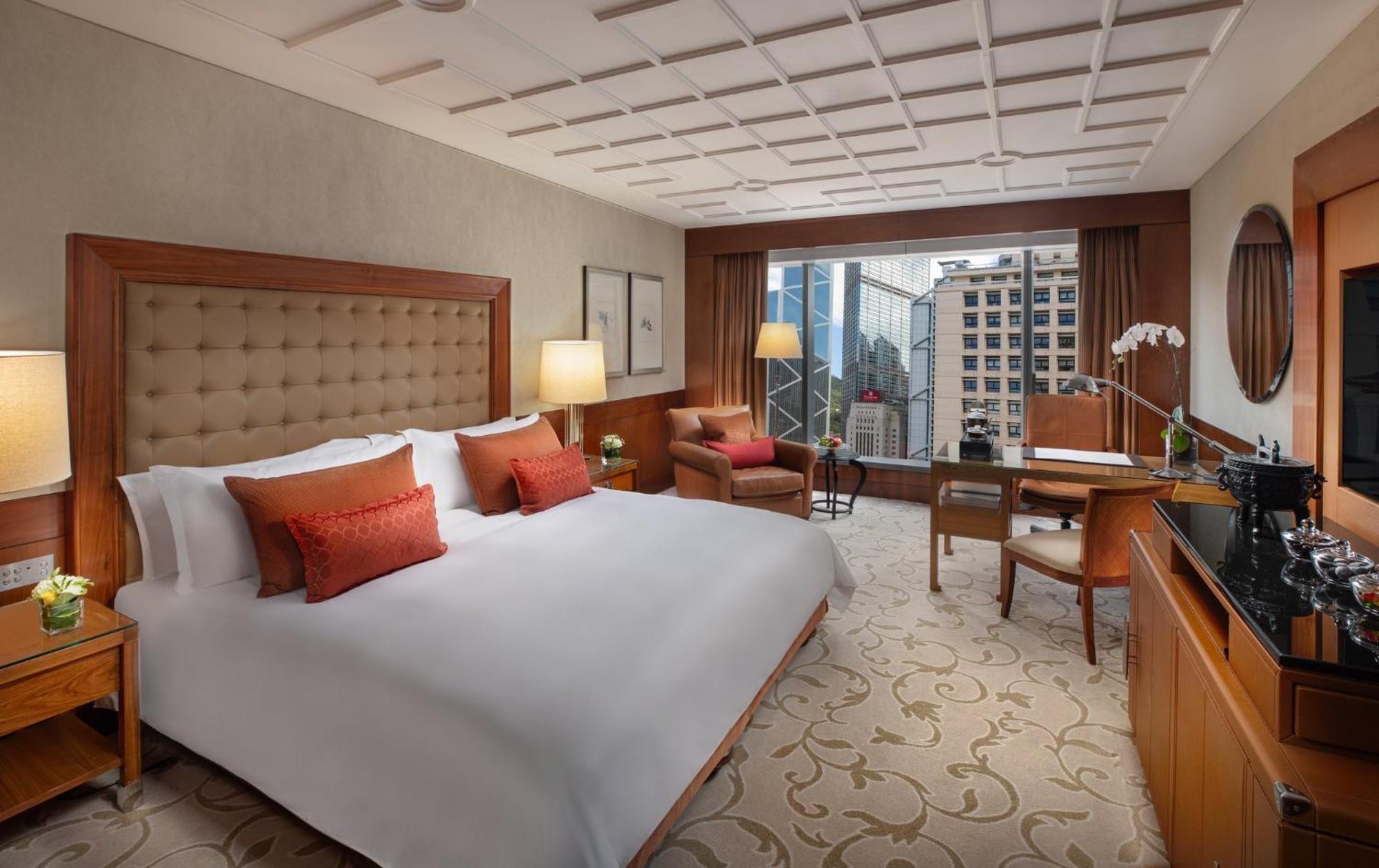 Mandarin Oriental, Khách sạn 5*