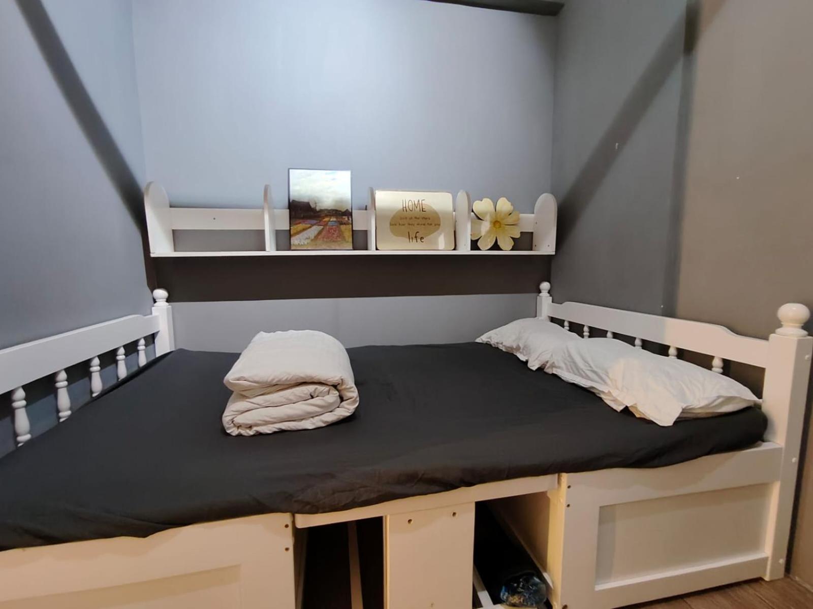The Nap Mong Kok Capsule hotel