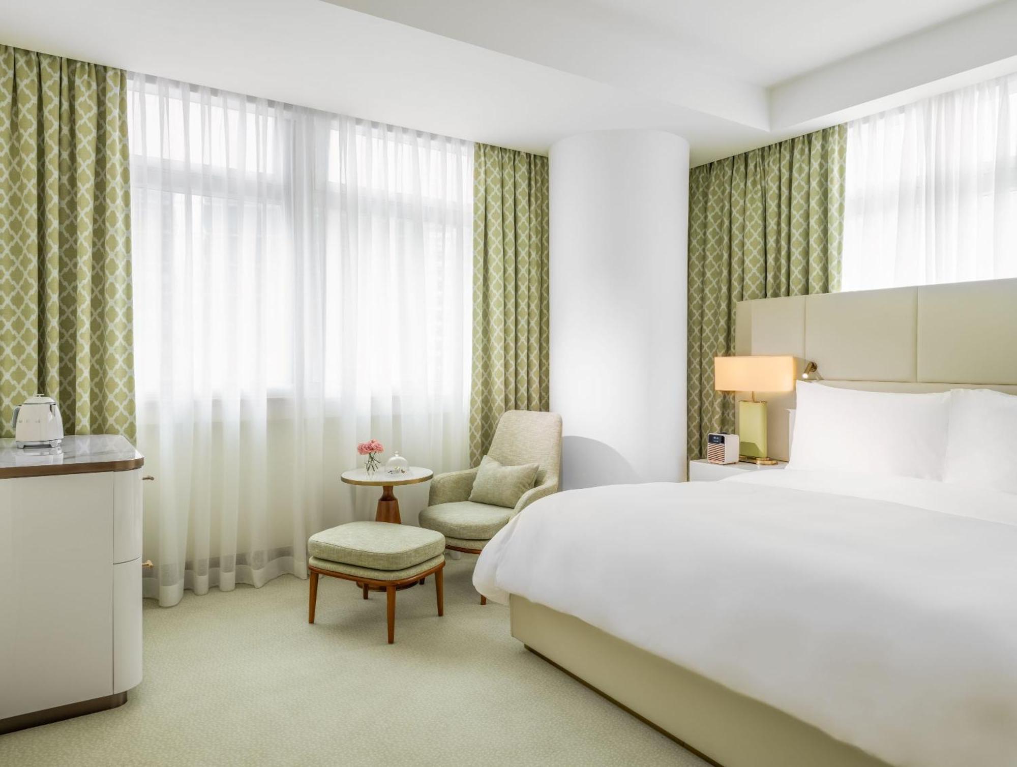 Hotel Lanson Place Causeway Bay,