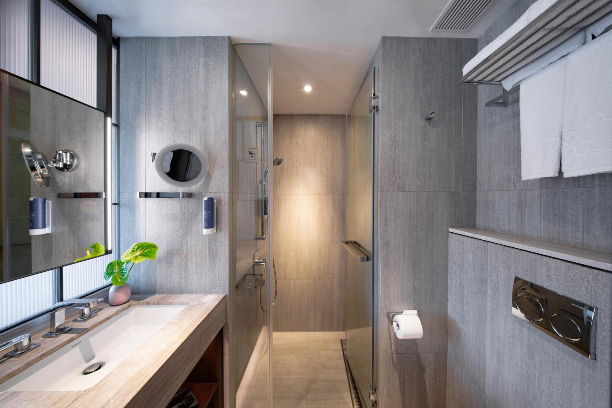 The Emperor Hotel 4*