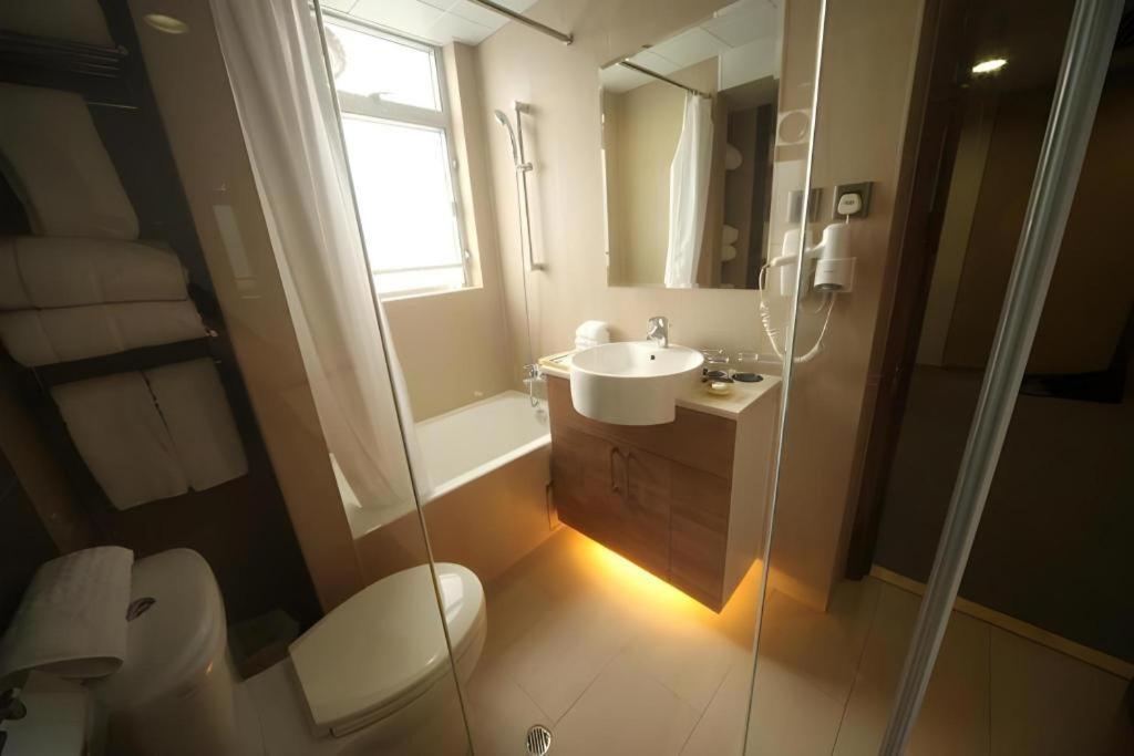H1 Hotel 3*