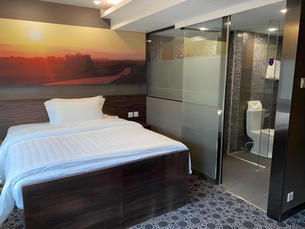 Hotel J Link