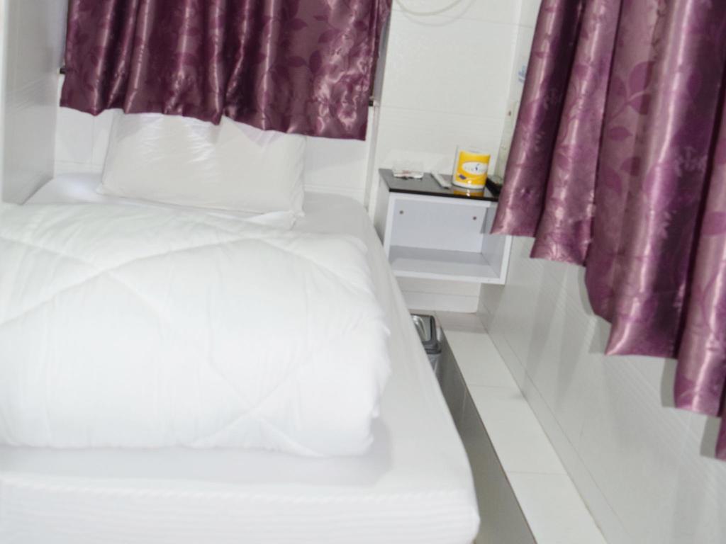 Guest house Om *