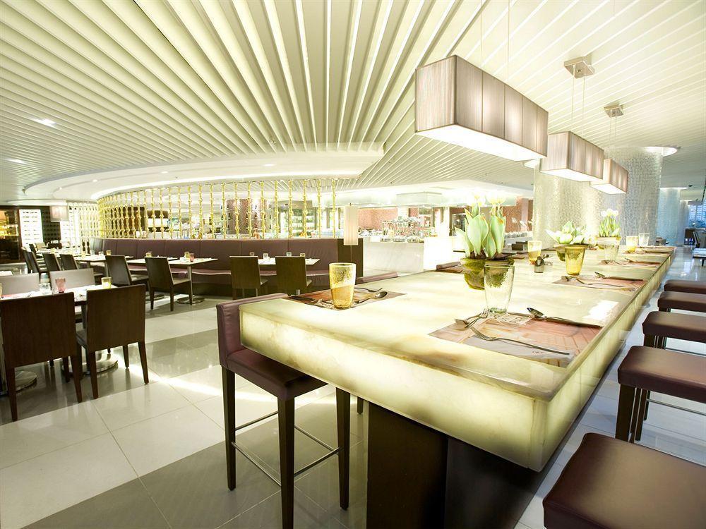 The Royal Pacific & Towers 4* Hong Kong