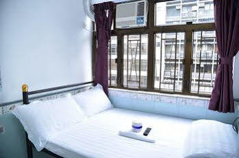 London Hotel *