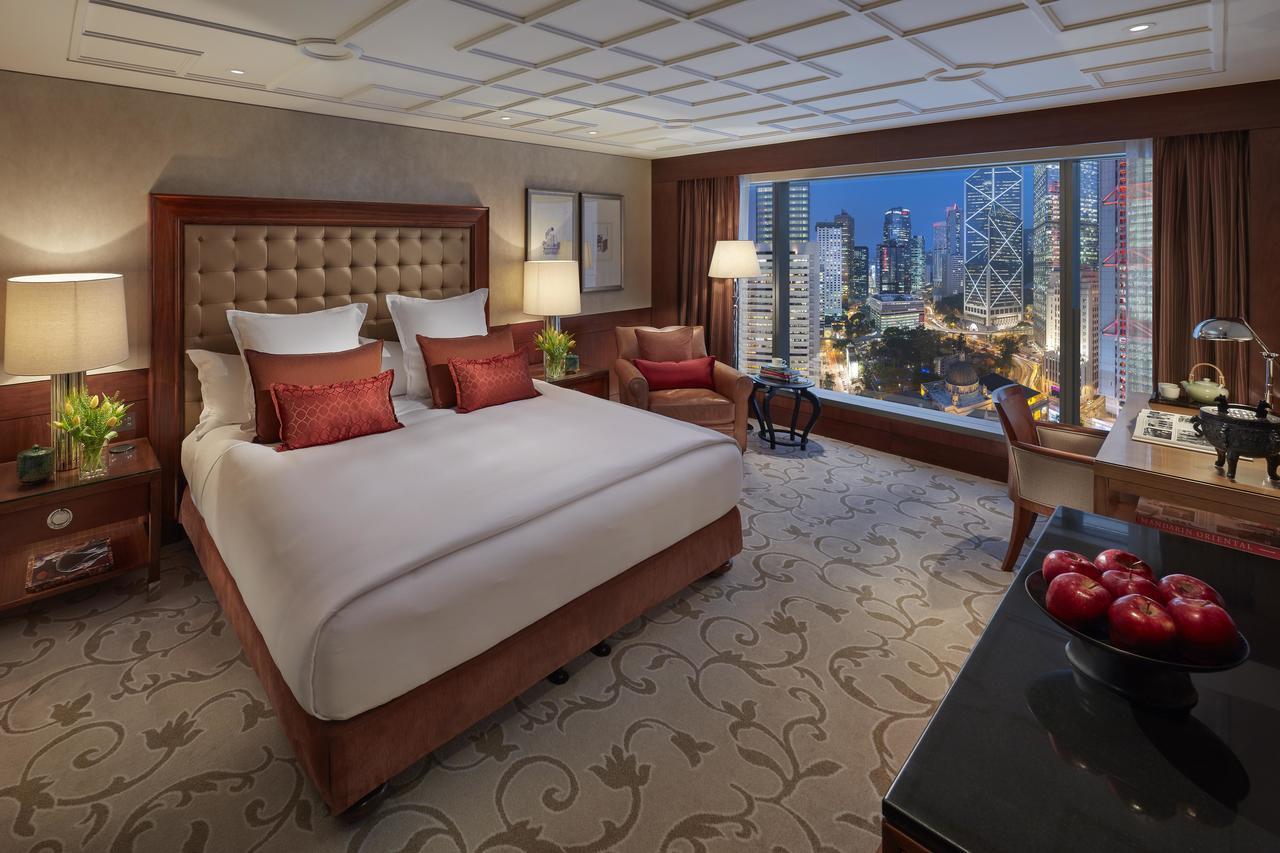 Mandarin Oriental, Khách sạn
