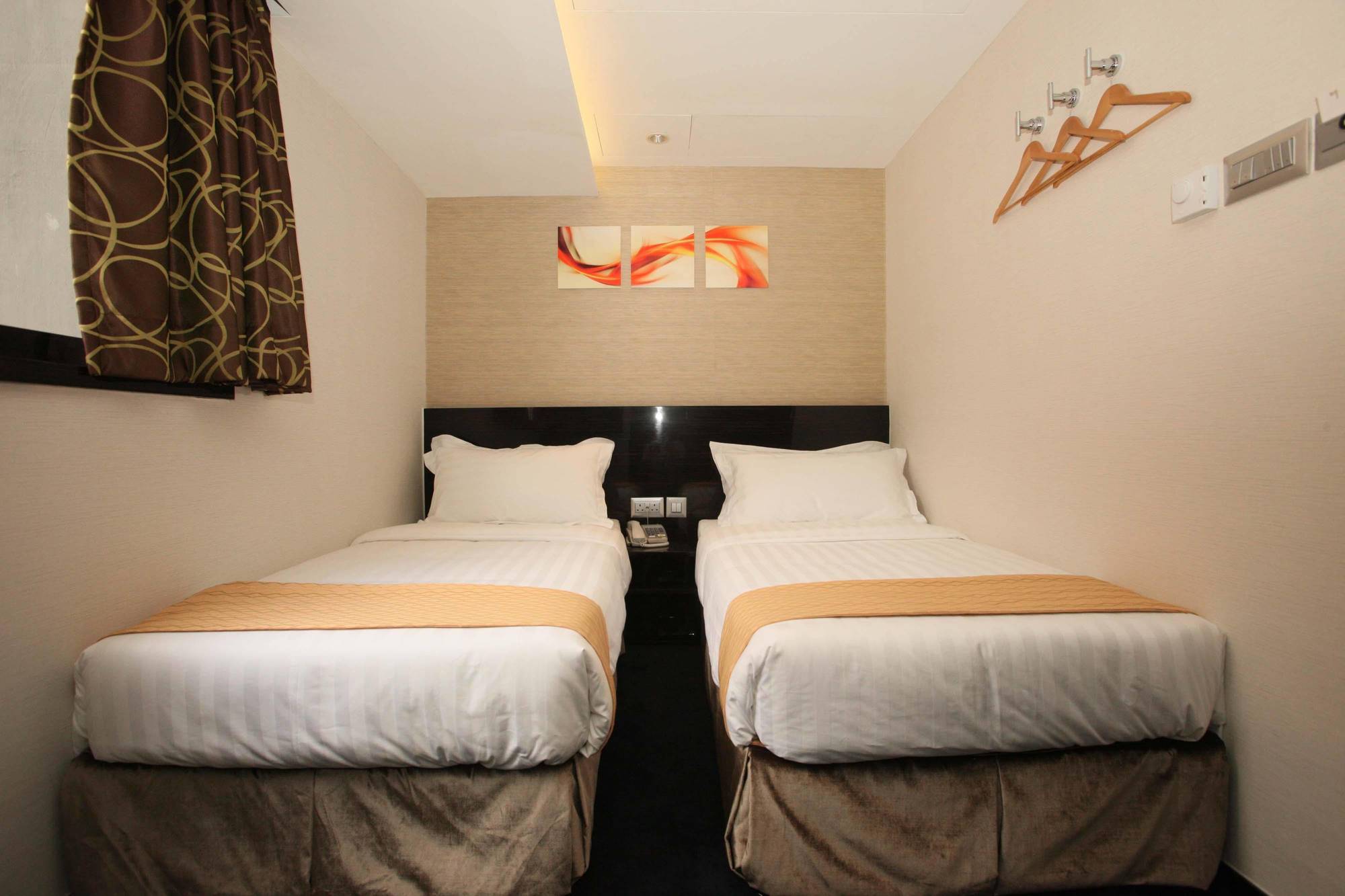 Noble Park Hotel 3*