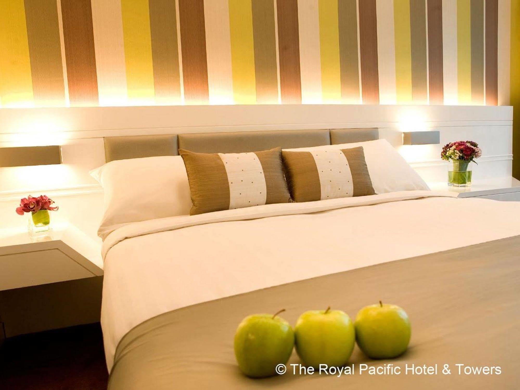 The Royal Pacific & Towers Hotel 4*