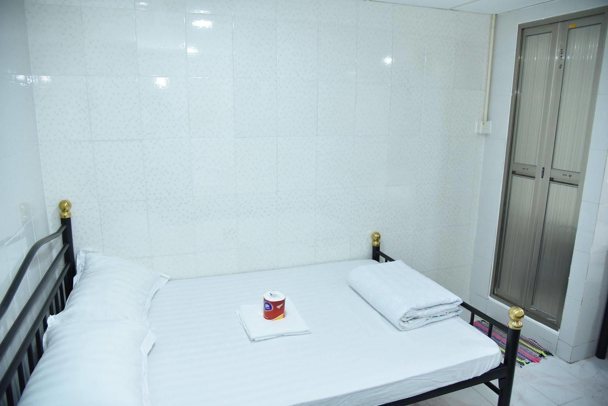 Hotel London *