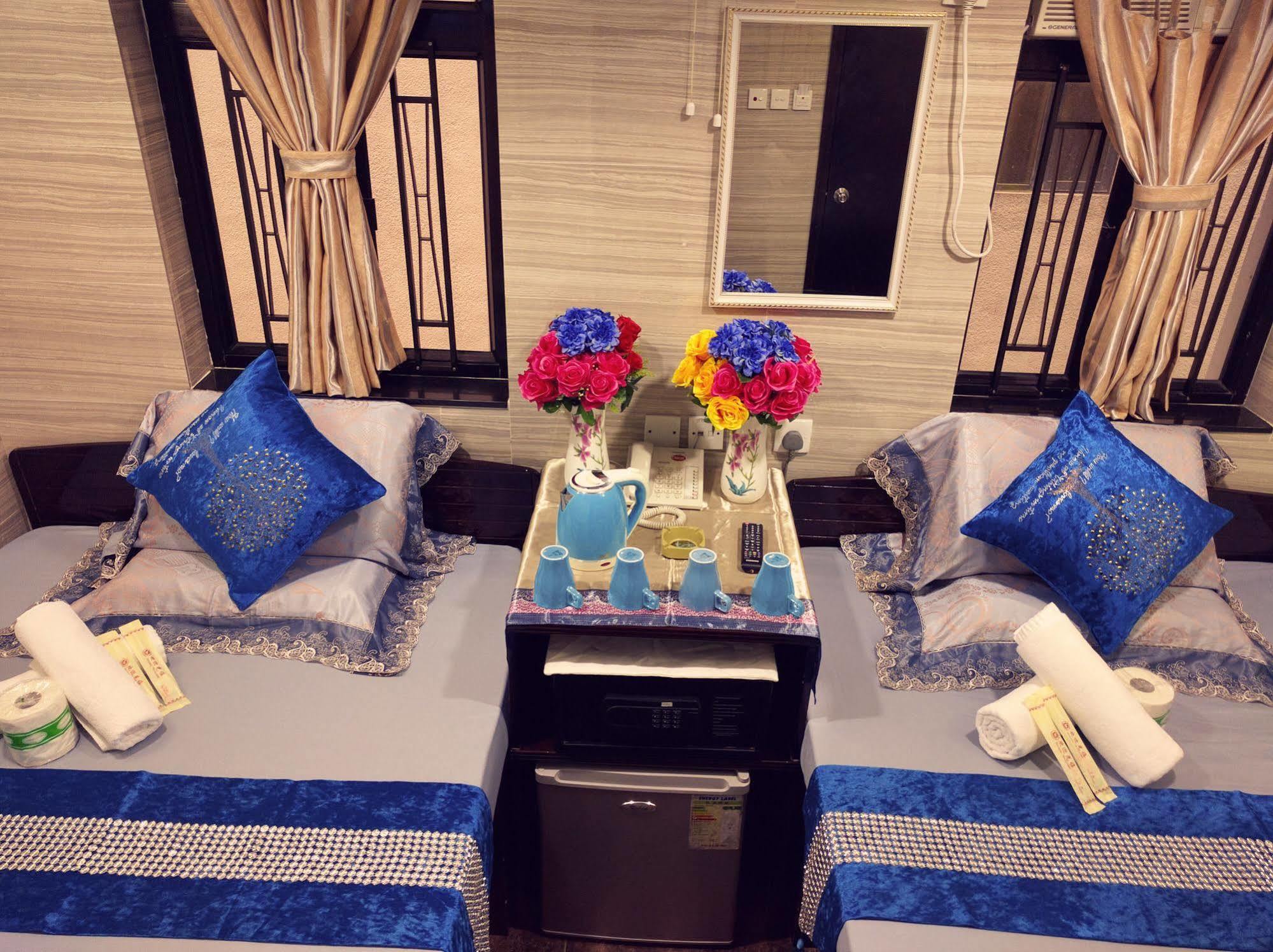 Day And Night Block D 10th Floor Guest house Hong Kong