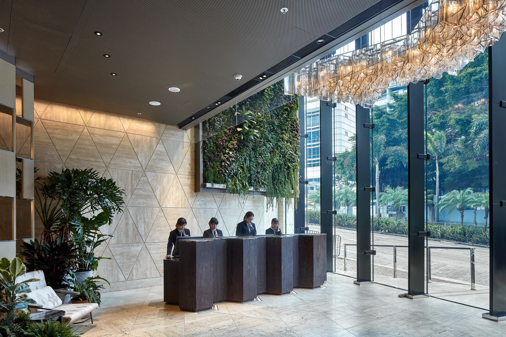 The Emperor Hotel 4*