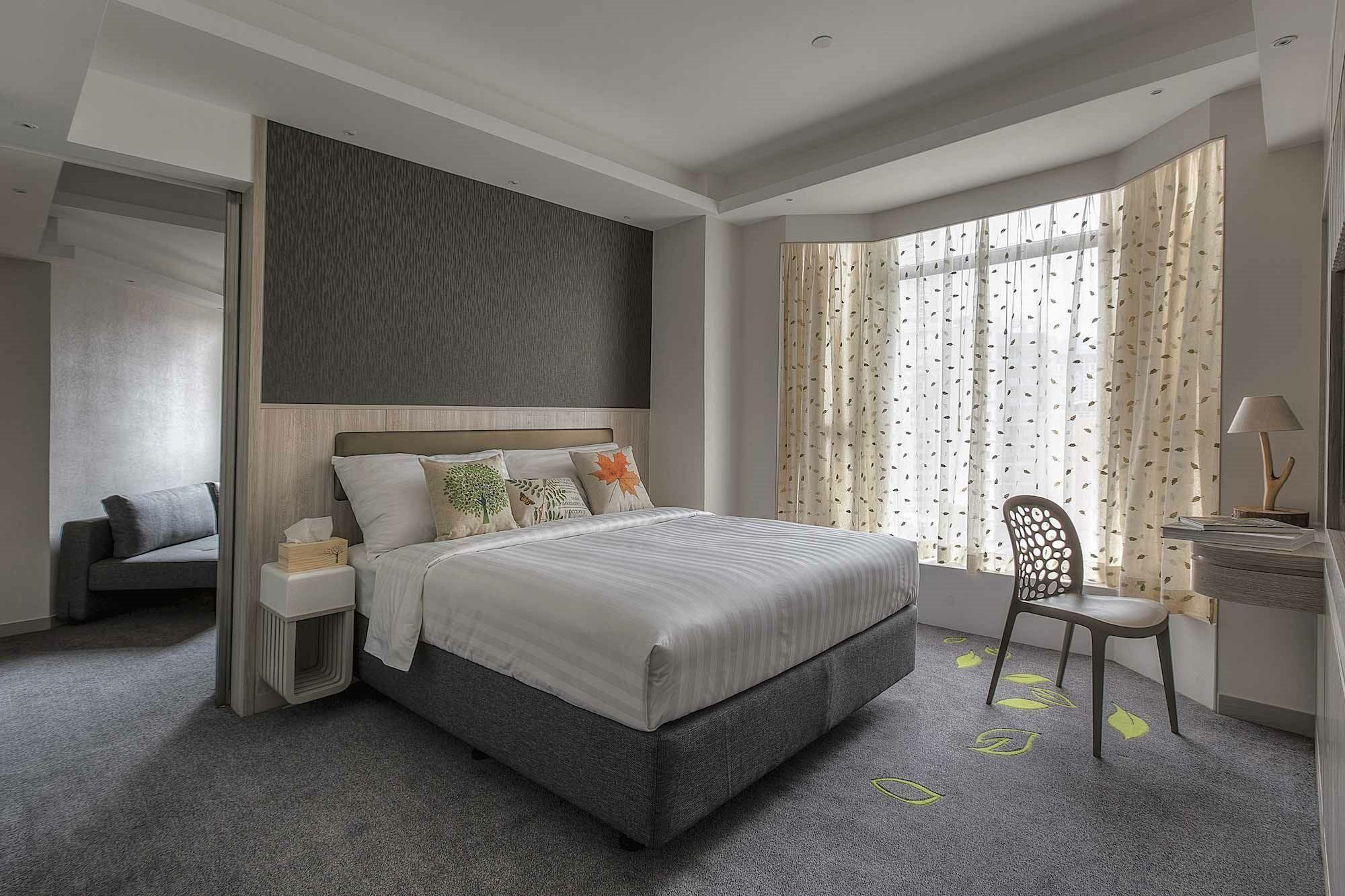Stanford Hillview Hotel 4*