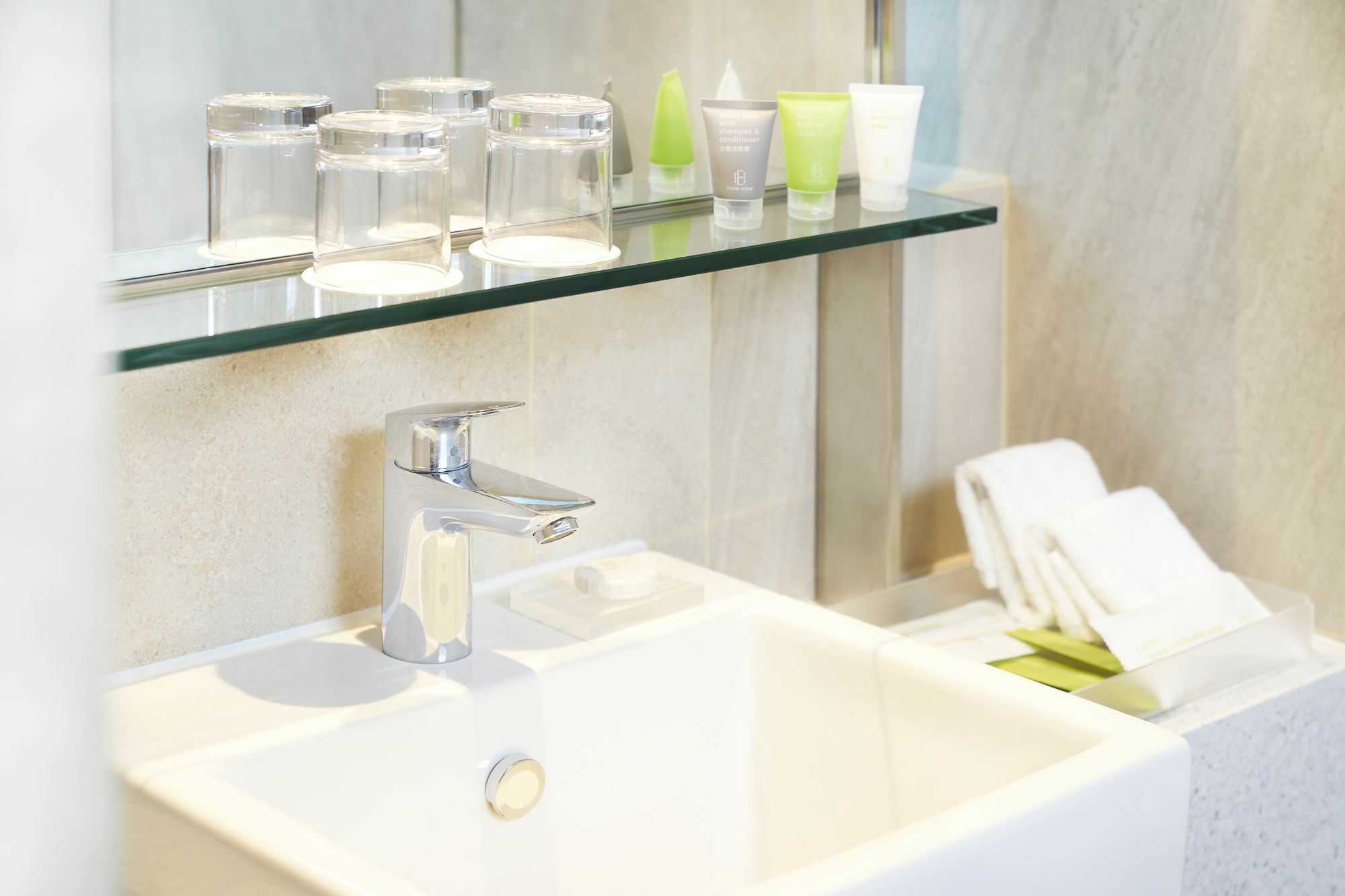 Ease Access Wan Chai Hotel 4*