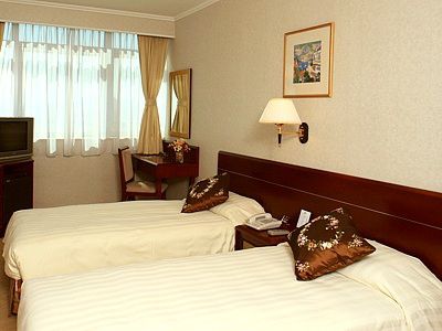 Hotel West 3*