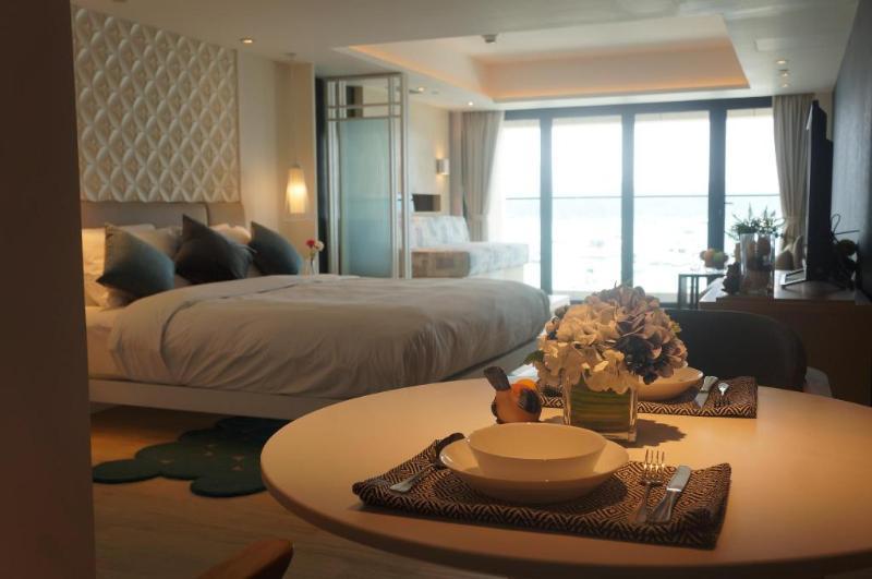 The Pier Hotel