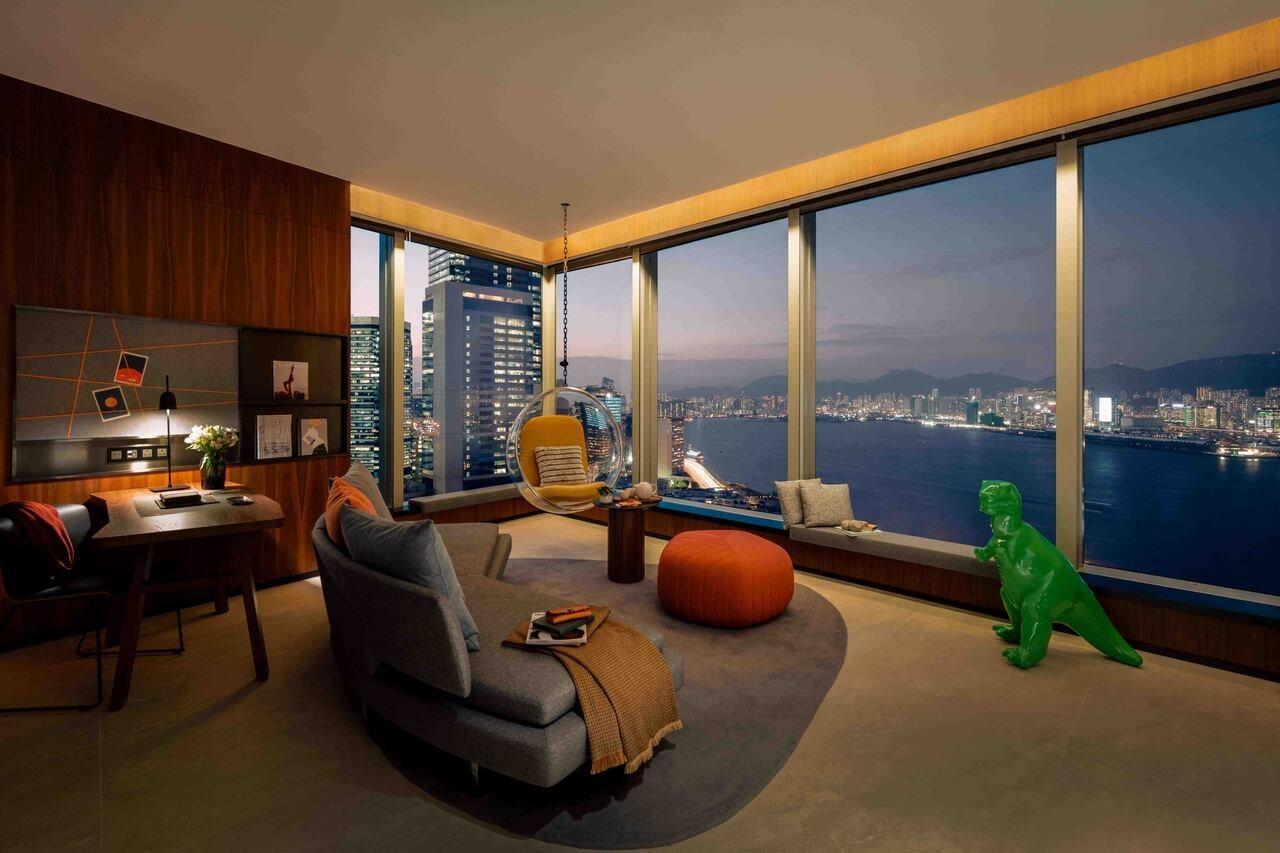 East 5*
