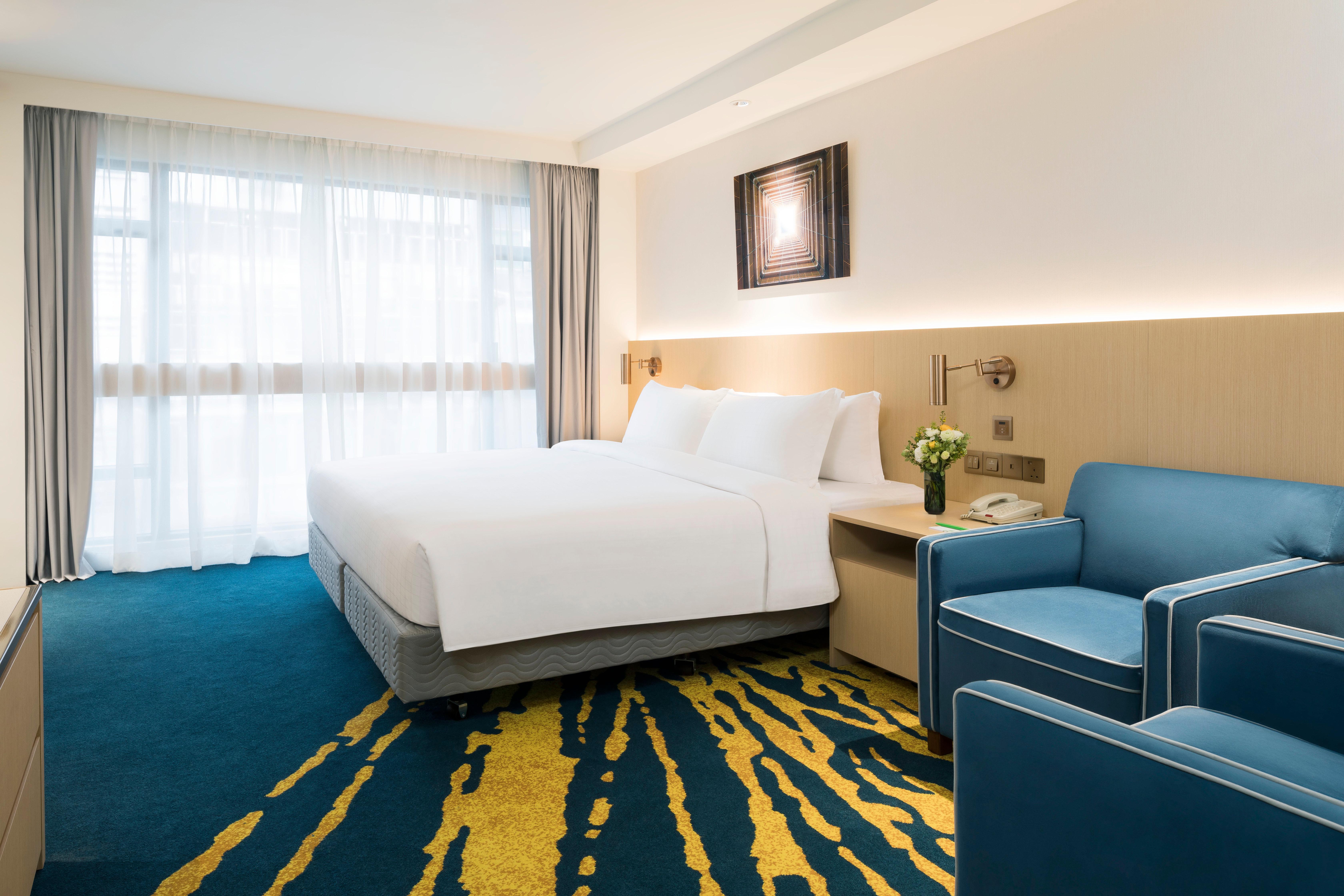 Holiday Golden Mile By Ihg