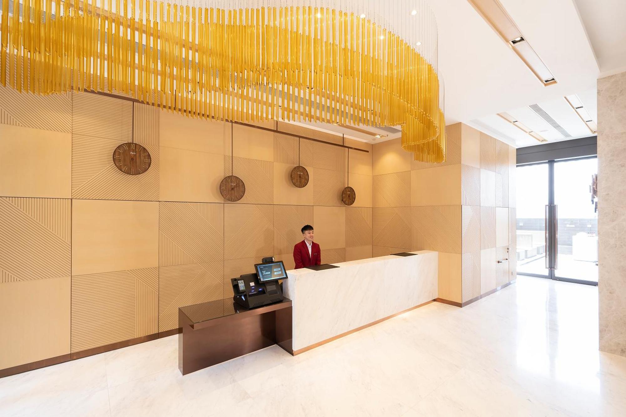 Hotel Y 4*