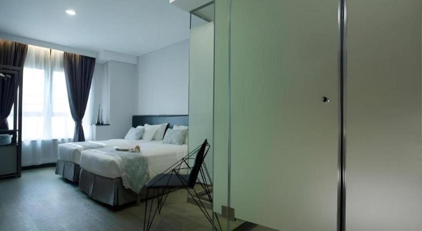 M1 North Point Hotel