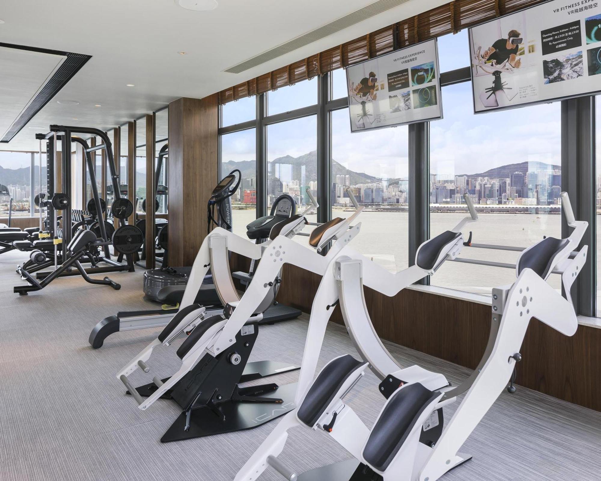 Hyatt Centric Victoria Harbour Hotel Hongkong