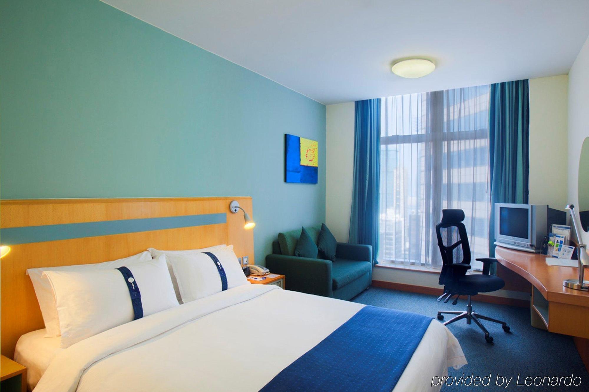 Holiday Express Causeway Bay By Ihg
