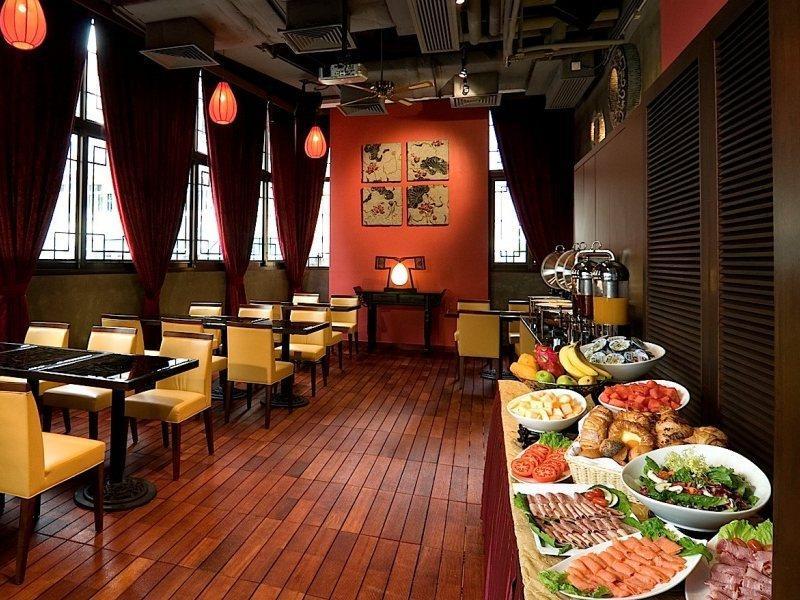 Lan Kwai Fong - Kau U Fong