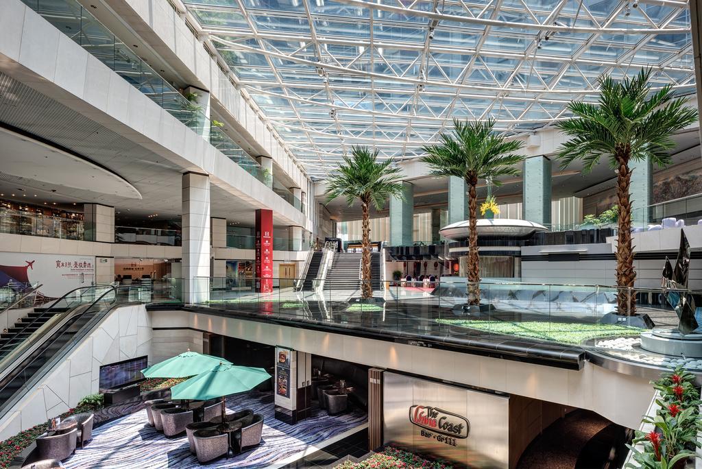 Hotel Regal Airport
