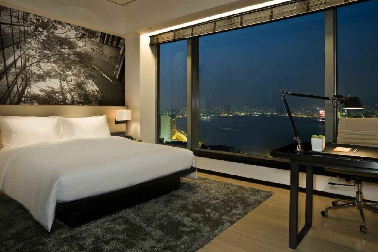 Hotel East 5*