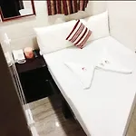 Shanghai Hostel Hk