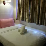 Maple Leaf Guest House