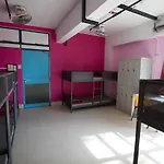 Yha Bradbury Jockey Club Youth Hostel
