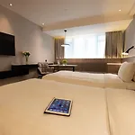 Nathan Hotel