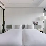 Hotel Stage
