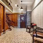 Lander Grand Hotel